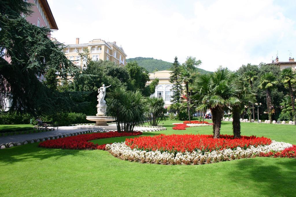 Apartment Vivoda Opatija Luaran gambar
